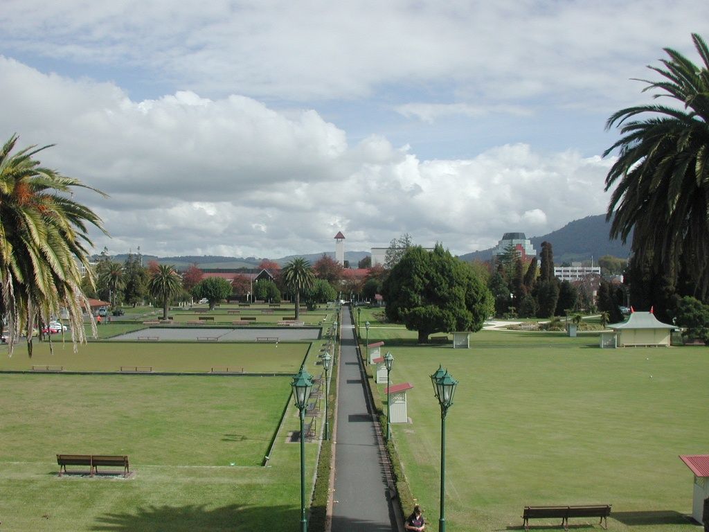 Rotorua's Government Gardens and Tudor-style bathhouse building